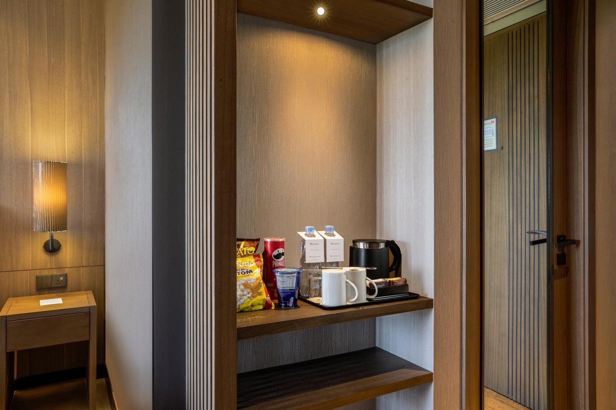 Swiss-Belhotel Airport Yogyakarta Bagian luar foto